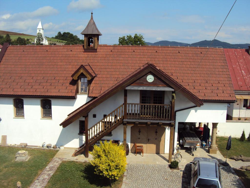 Castle Kastiel Kotesova Apartment ภายนอก รูปภาพ