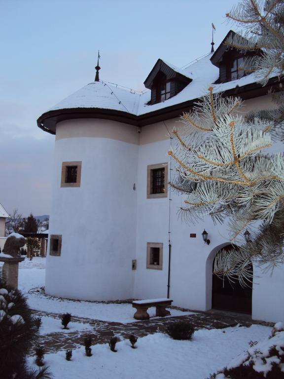 Castle Kastiel Kotesova Apartment ภายนอก รูปภาพ