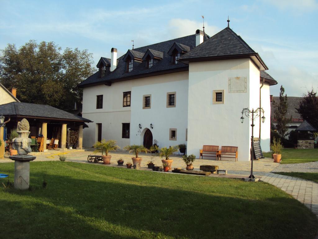 Castle Kastiel Kotesova Apartment ภายนอก รูปภาพ