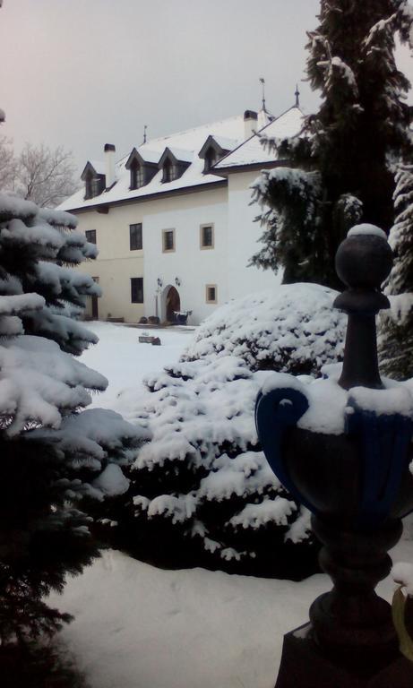 Castle Kastiel Kotesova Apartment ภายนอก รูปภาพ