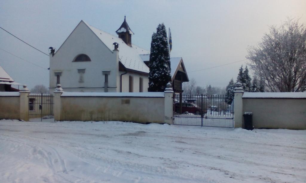 Castle Kastiel Kotesova Apartment ภายนอก รูปภาพ